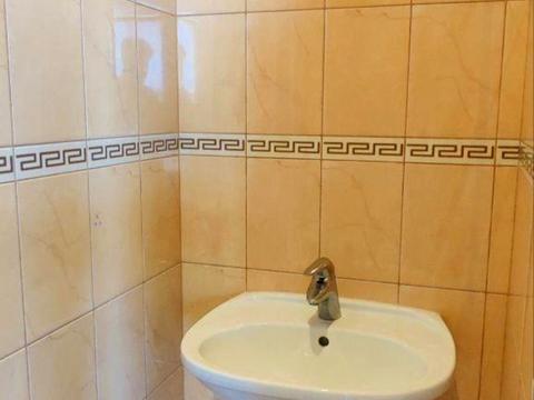 комерційна за адресою Київ, Мечникова вул. (Кловський), 2