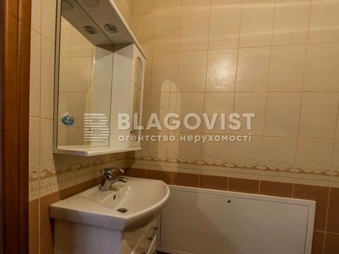 будинок за адресою с. Зазим'я, Каштанова вул.