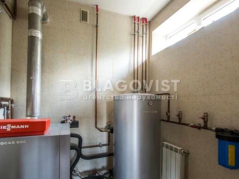 будинок за адресою с. Зазим'я, Каштанова вул.