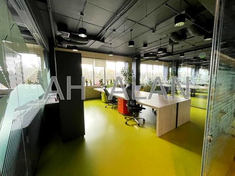 коммерческая по адресу Вацлава Гавела бульв. (Івана Лепсе), 6