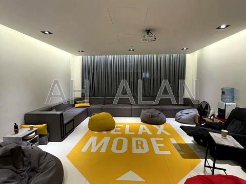 коммерческая по адресу Вацлава Гавела бульв. (Івана Лепсе), 6