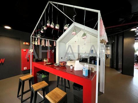 коммерческая по адресу Вацлава Гавела бульв. (Івана Лепсе), 6