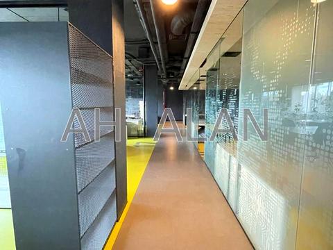 коммерческая по адресу Вацлава Гавела бульв. (Івана Лепсе), 6