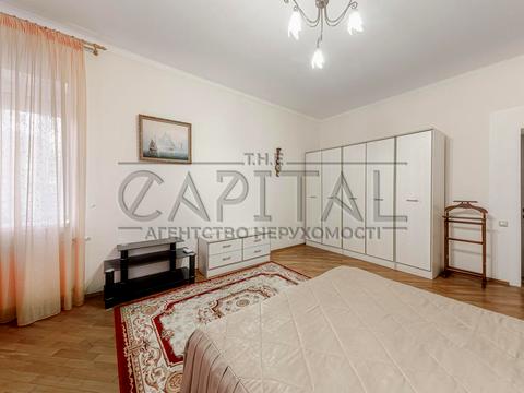 будинок за адресою смт. Козин, Затишна вул.