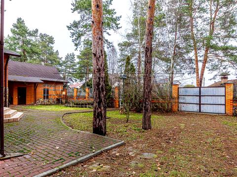 будинок за адресою смт. Козин, Затишна вул.