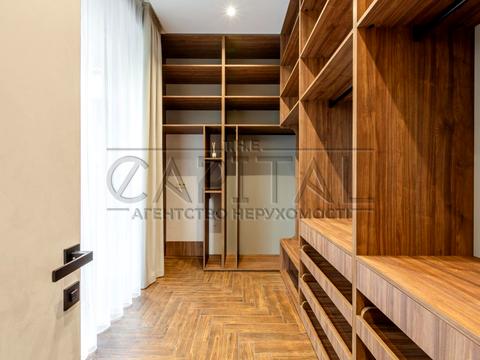 будинок за адресою Квітнева вул.