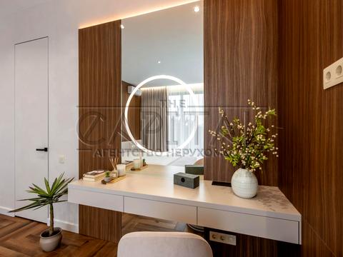 будинок за адресою Квітнева вул.