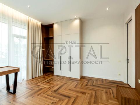 будинок за адресою Квітнева вул.