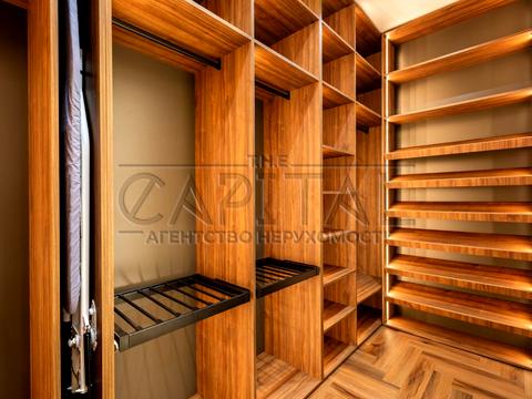 будинок за адресою Квітнева вул.