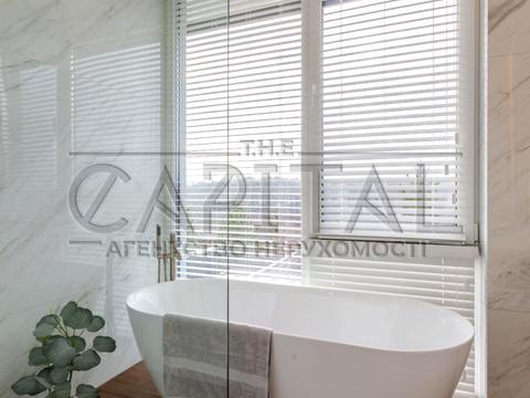 будинок за адресою Квітнева вул.