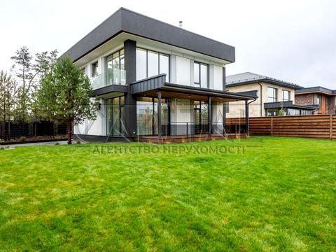 будинок за адресою Квітнева вул.