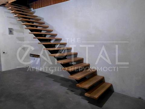 будинок за адресою Приозерна вул.