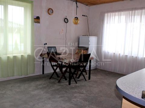 будинок за адресою Приозерна вул.