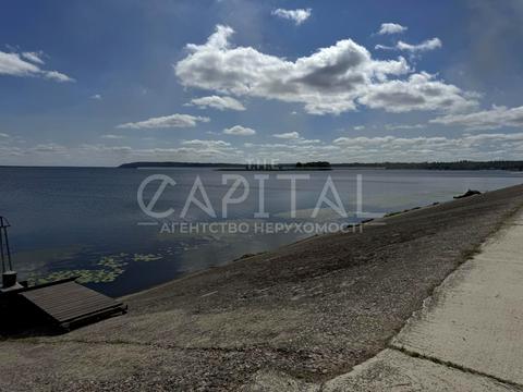 будинок за адресою Приозерна вул.