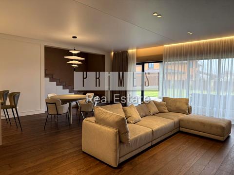 дом по адресу щаслива, 1