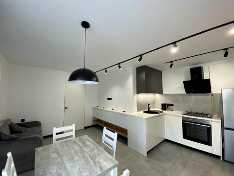 квартира за адресою Степана Бандери вул., 2