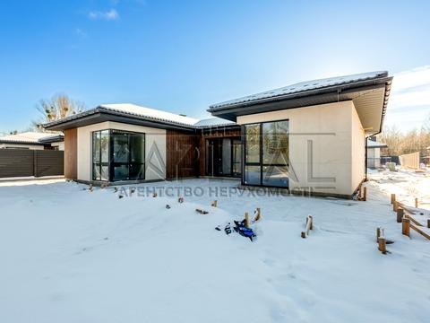 будинок за адресою с. Дмитрівка, Молодіжна вул.