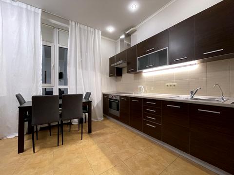 квартира за адресою Андрія Верхогляда вул. (Михайла Драгомирова), 5