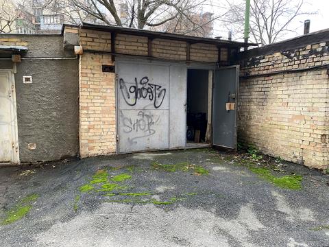 паркоместо по адресу Олеся Гончара ул., 40