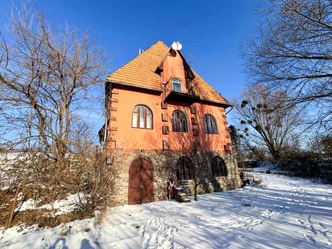 коммерческая по адресу Вишнева, 51