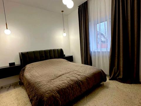 будинок за адресою Набережна