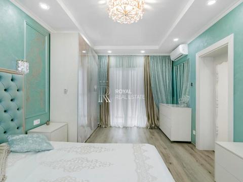 будинок за адресою Набережна