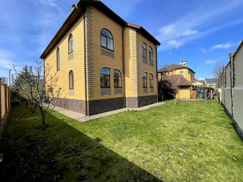 будинок за адресою с. Петропавлівська борщагівка, Сонячна вул.