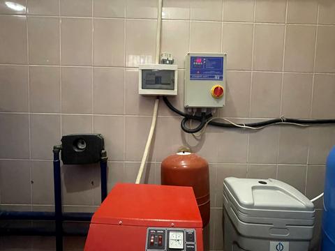 будинок за адресою с. Петропавлівська борщагівка, Сонячна вул.