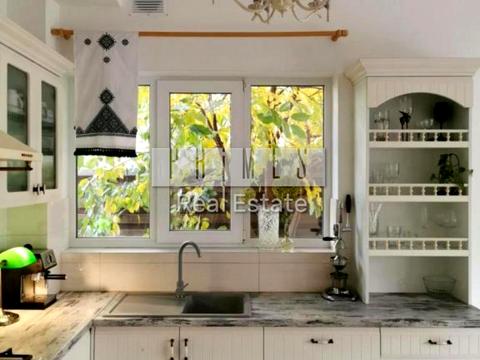 будинок за адресою с. Петропавлівська борщагівка, Миколи Леонтовича вул., 1