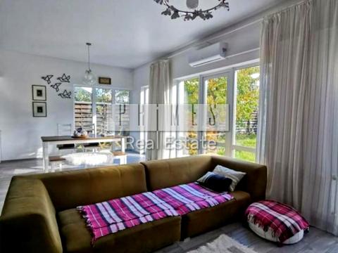 будинок за адресою с. Петропавлівська борщагівка, Миколи Леонтовича вул., 1