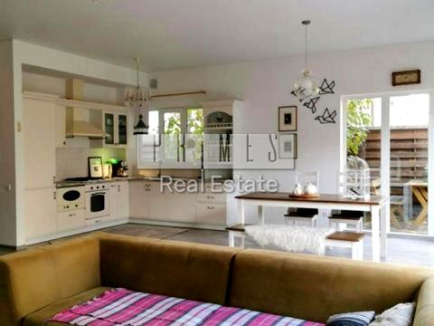 будинок за адресою с. Петропавлівська борщагівка, Миколи Леонтовича вул., 1