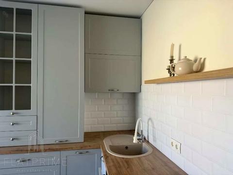 квартира за адресою Академіка Лебедєва вул., 1