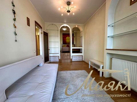 квартира за адресою Андрія Верхогляда вул. (Михайла Драгомирова), 4