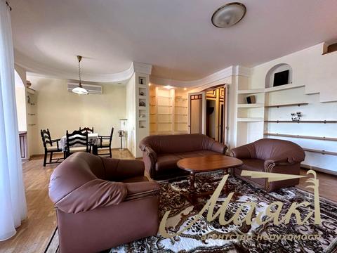 квартира за адресою Андрія Верхогляда вул. (Михайла Драгомирова), 4