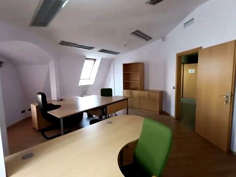 комерційна за адресою Володимирська вул., 97/37