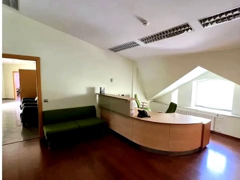 комерційна за адресою Володимирська вул., 97/37