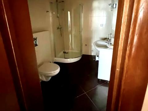 комерційна за адресою Володимирська вул., 97/37