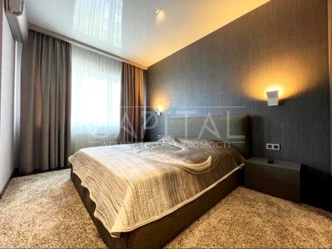 квартира за адресою Київ, Патріарха Мстислава Скрипника вул., 40