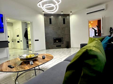 будинок за адресою Дачна