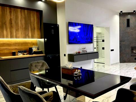 будинок за адресою Дачна