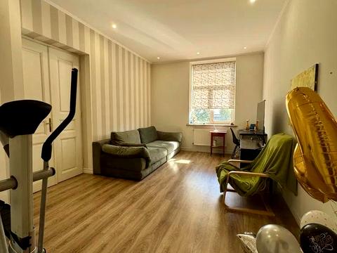 квартира за адресою Івана Шараневича вул., 1