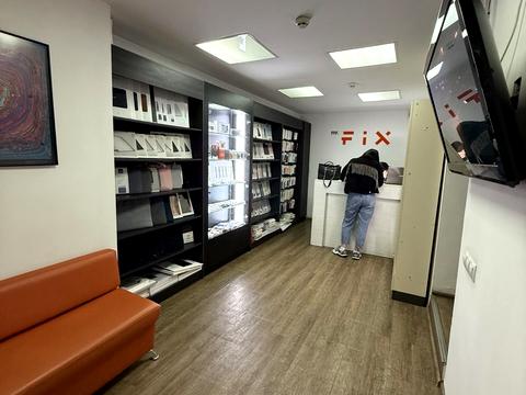 комерційна за адресою Бессарабська пл., 9/1