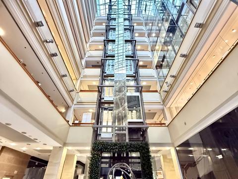 комерційна за адресою Богдана Хмельницького вул., 17/52А