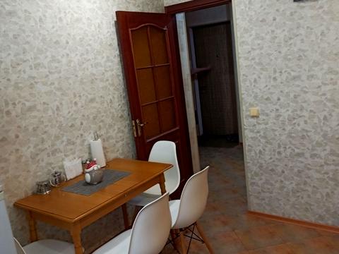 квартира за адресою Михайла Комарова вул. (Тархова), 15