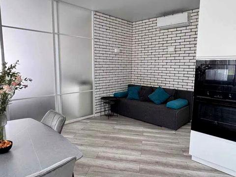 квартира за адресою Київ, Драгоманова вул., 10