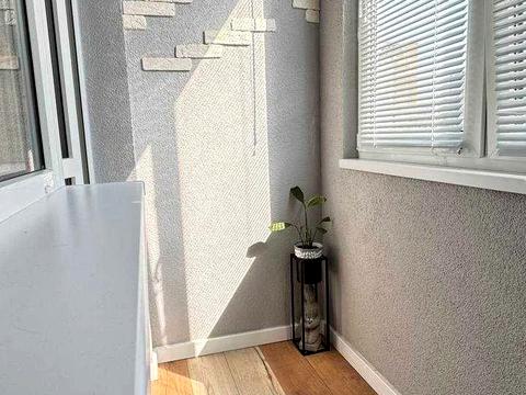 квартира за адресою Київ, Драгоманова вул., 10