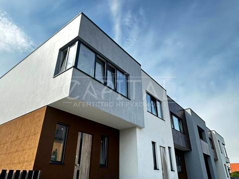 будинок за адресою Кленова вул., 1