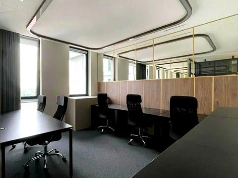 комерційна за адресою Велика Васильківська вул. (Червоноармійська), 51