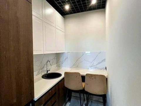 комерційна за адресою Велика Васильківська вул. (Червоноармійська), 51