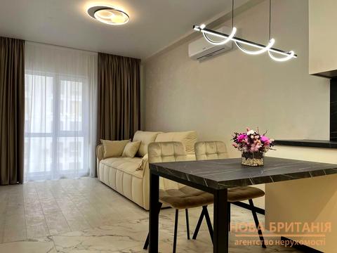 квартира за адресою Михайла Максимовича вул. (Онуфрія Трутенка), (Будинок «Віндзор»)